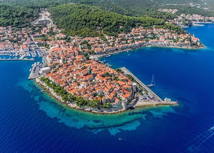 Apartman In With Sea View, Balcony, Air Conditioning, Wifi *